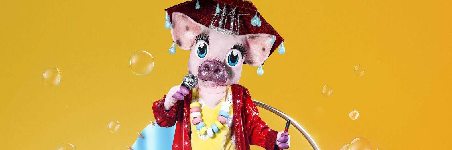 Steckt Inka Bause im Schweine-Kostüm? Fans vermuten es.