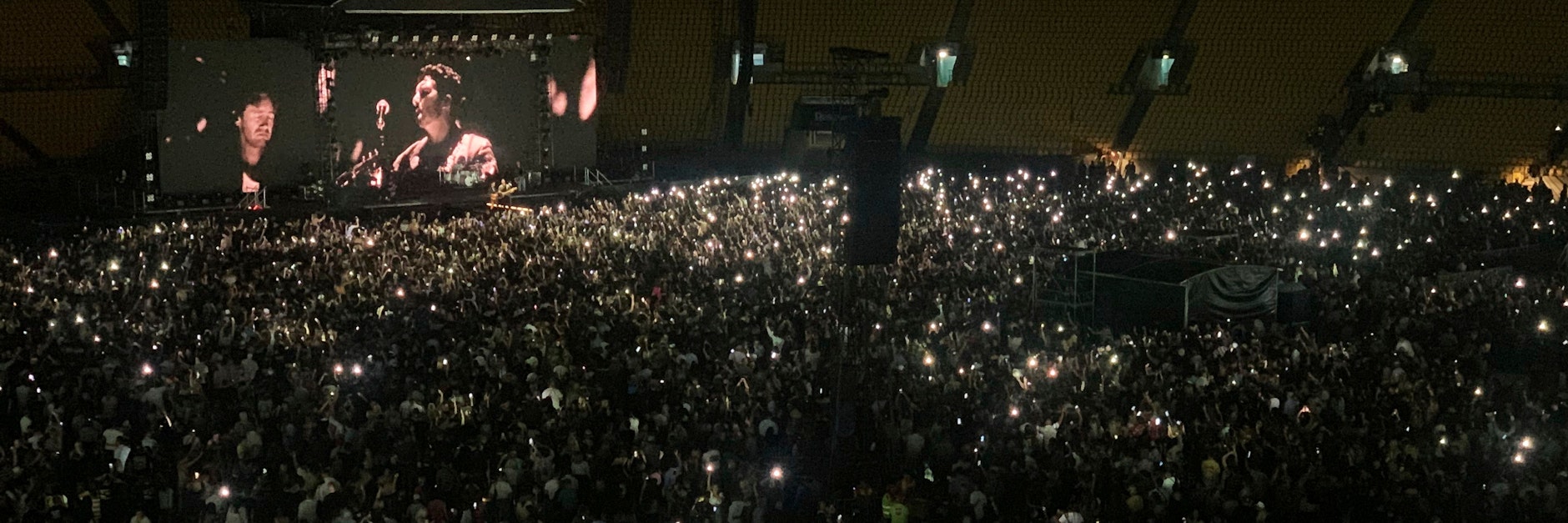 Tausende Zuschauer beim Konzert der Band Six60 am Samstag in Wellington, Neuseeland. 