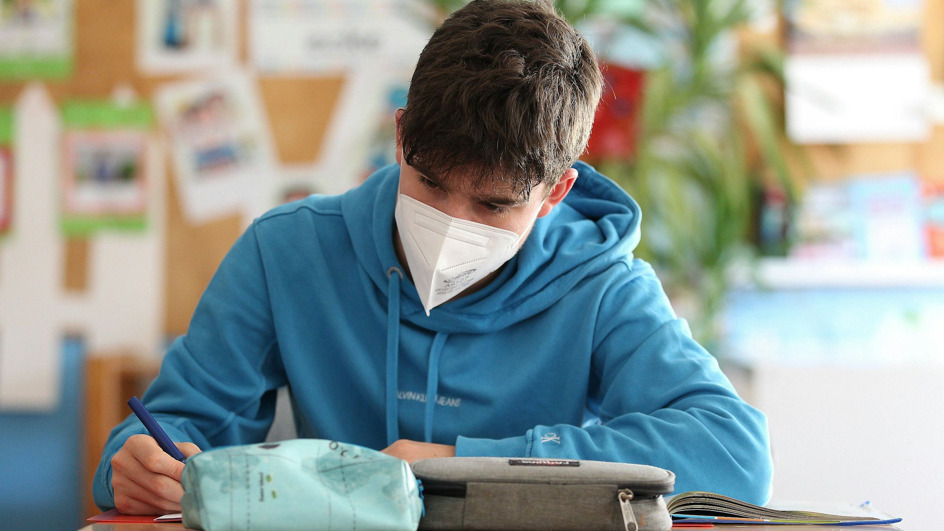 Das Virus dominiert den Alltag in Schulen komplett.