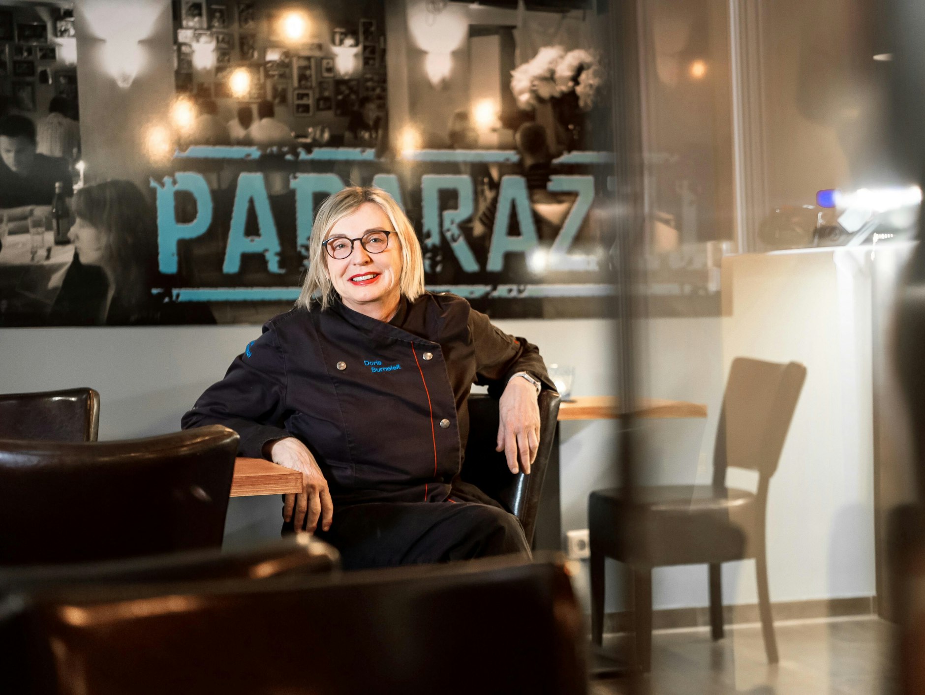 Selbst ist die Frau, auch im Lockdown: Doris Burneleit im neuen Paparazzi.&nbsp;