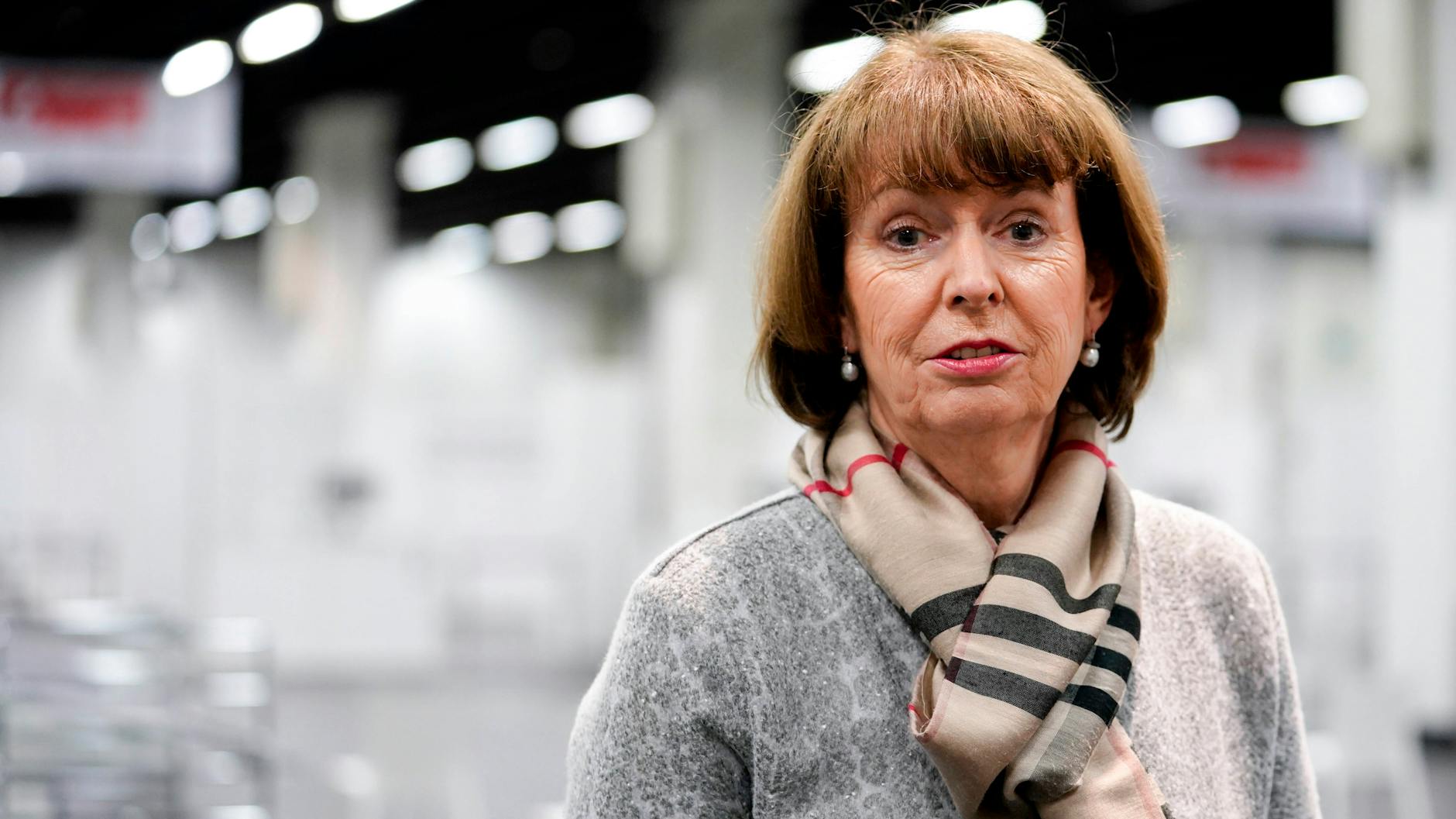 Kölns Oberbürgermeisterin Henriette Reker (parteilos) hat sich für eine No-Covid-Strategie in ganz Deutschland ausgesprochen.