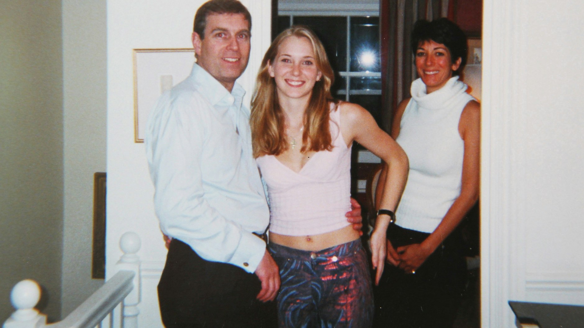 Prince Andrew mit Virginia Giuffre und Ghislaine Maxwell.