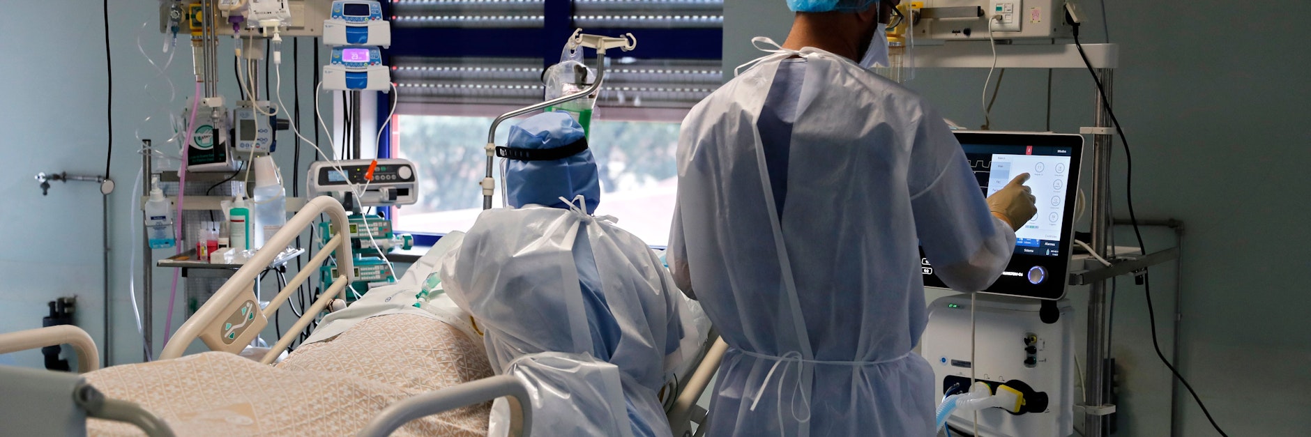 Wer stirbt an Corona und woran? Diese Fragen untersuchten Rechtsmediziner in Hamburg.