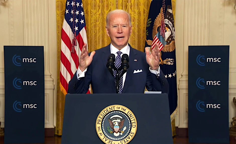 US-Präsident Joe Biden hält seine Rede. Sie wird per Video übertragen.