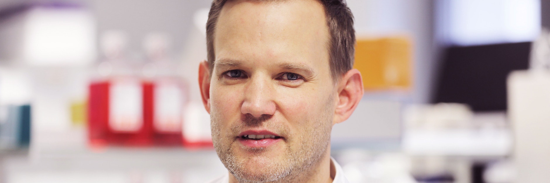 Hendrik Streeck, Virologe an der Uniklinik Bonn, möchte den Restaurants eine Chance geben.