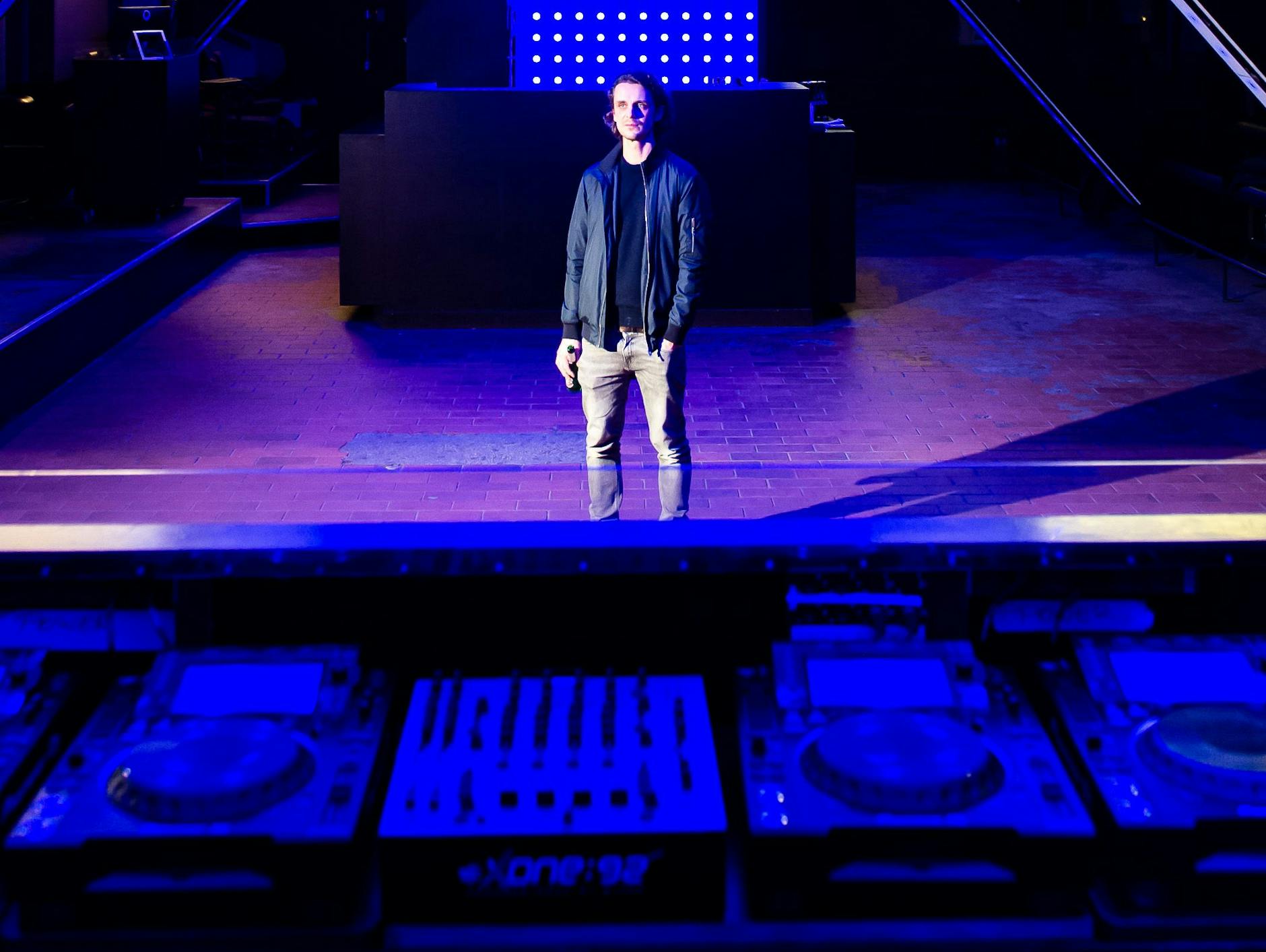 Wo bekomme ich hier einen Sterillium Virugardgin Tonic?