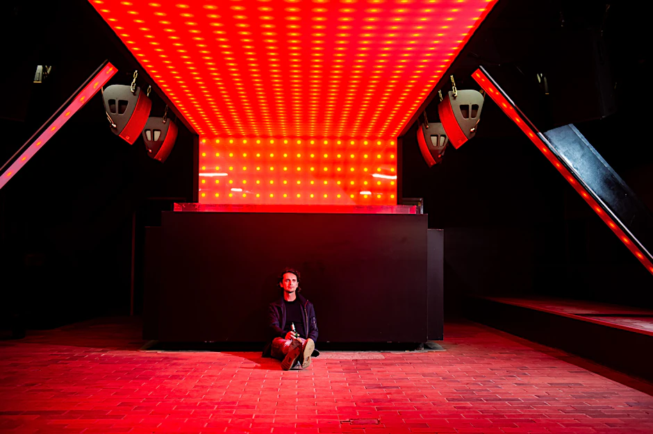 Nullkommanull beats per minute: allein auf dem Main Floor im Watergate.