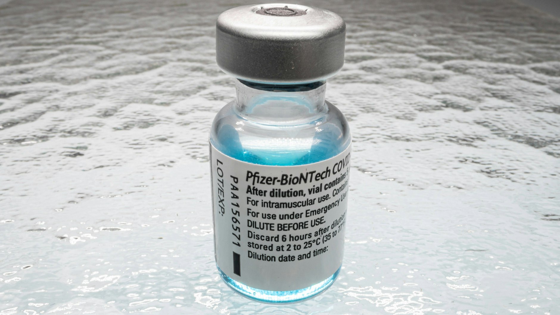 Offenbar können Menschen, die den Biontech-Impfstoff bekommen haben, das Virus nicht mehr vollständig übertragen. 