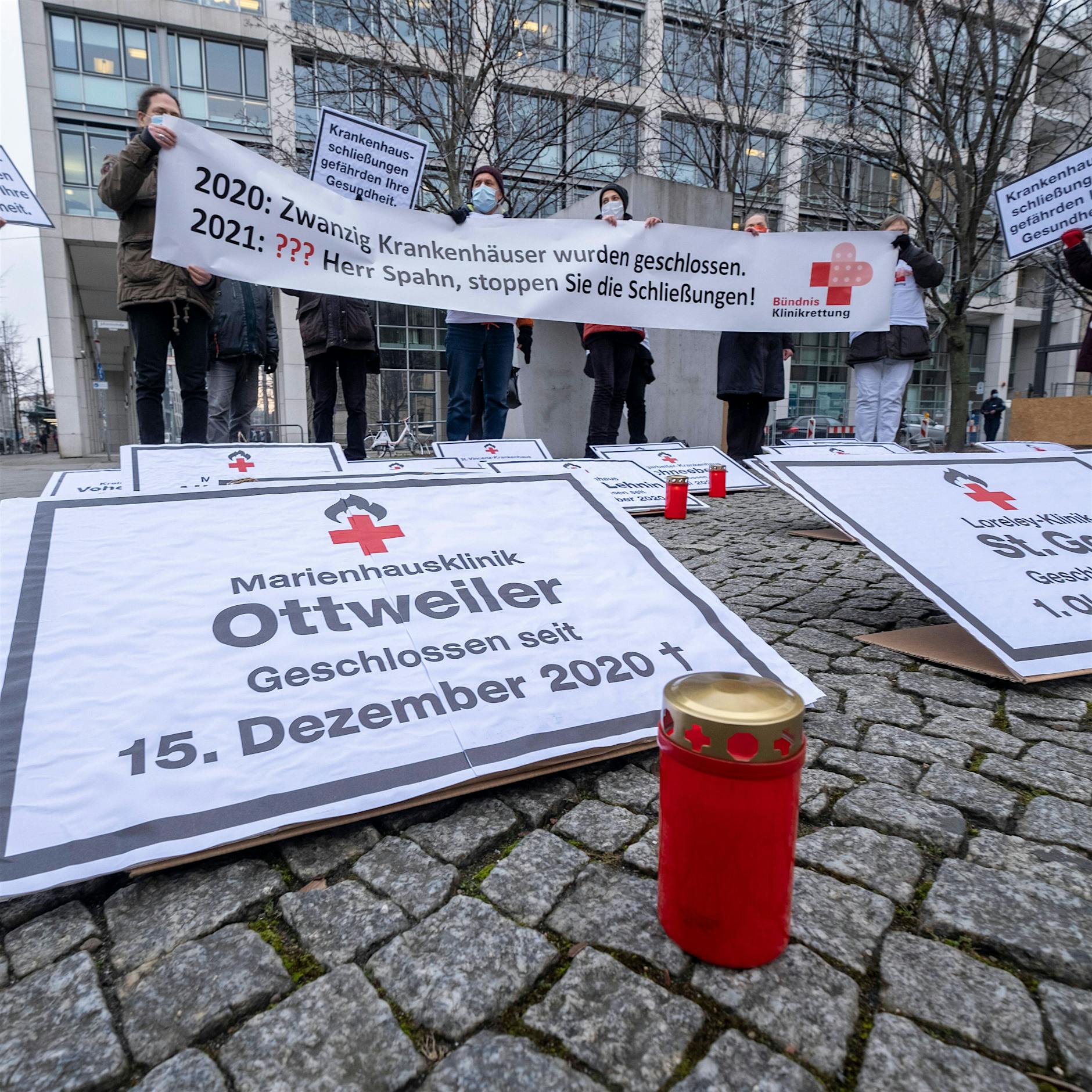 Berliner Kliniken schlagen Alarm – Pleiten drohen trotz starker Belastung