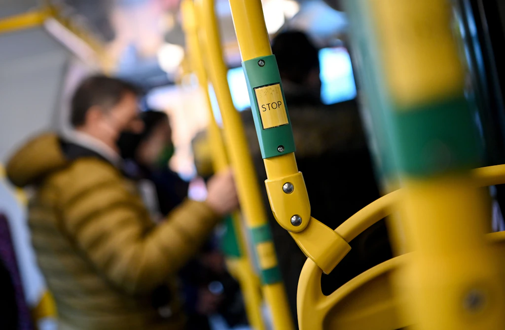 Bargeld, nein danke: Tickets im BVG-Bus künftig nur mit Karte oder Handy