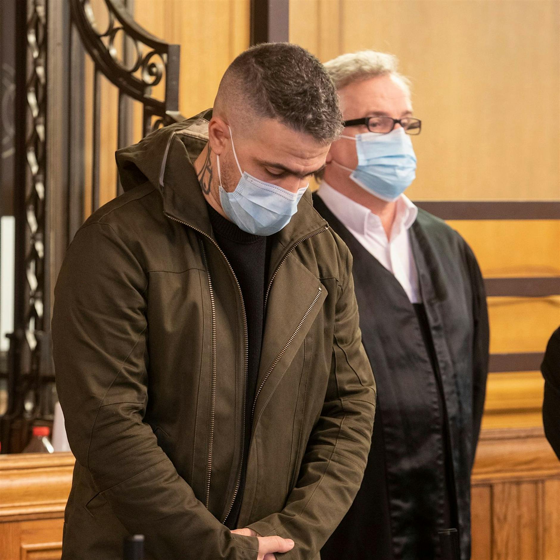 Aus Angst und Ehre geschwiegen: Bushido kämpft mit Tränen