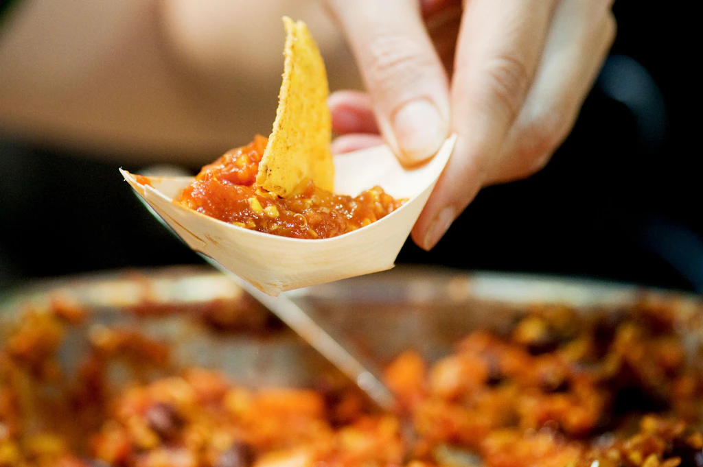 Leckerer Burger und Chili ganz ohne Fleisch? Hier ein Rezept von Veggie-Experten
