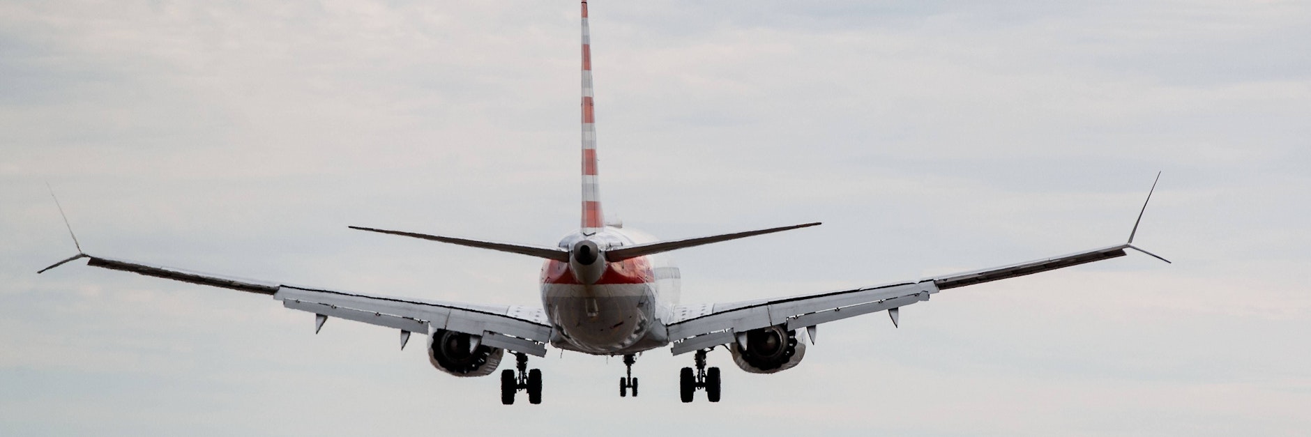 Das Flugzeug musste in Moskau notlanden. 