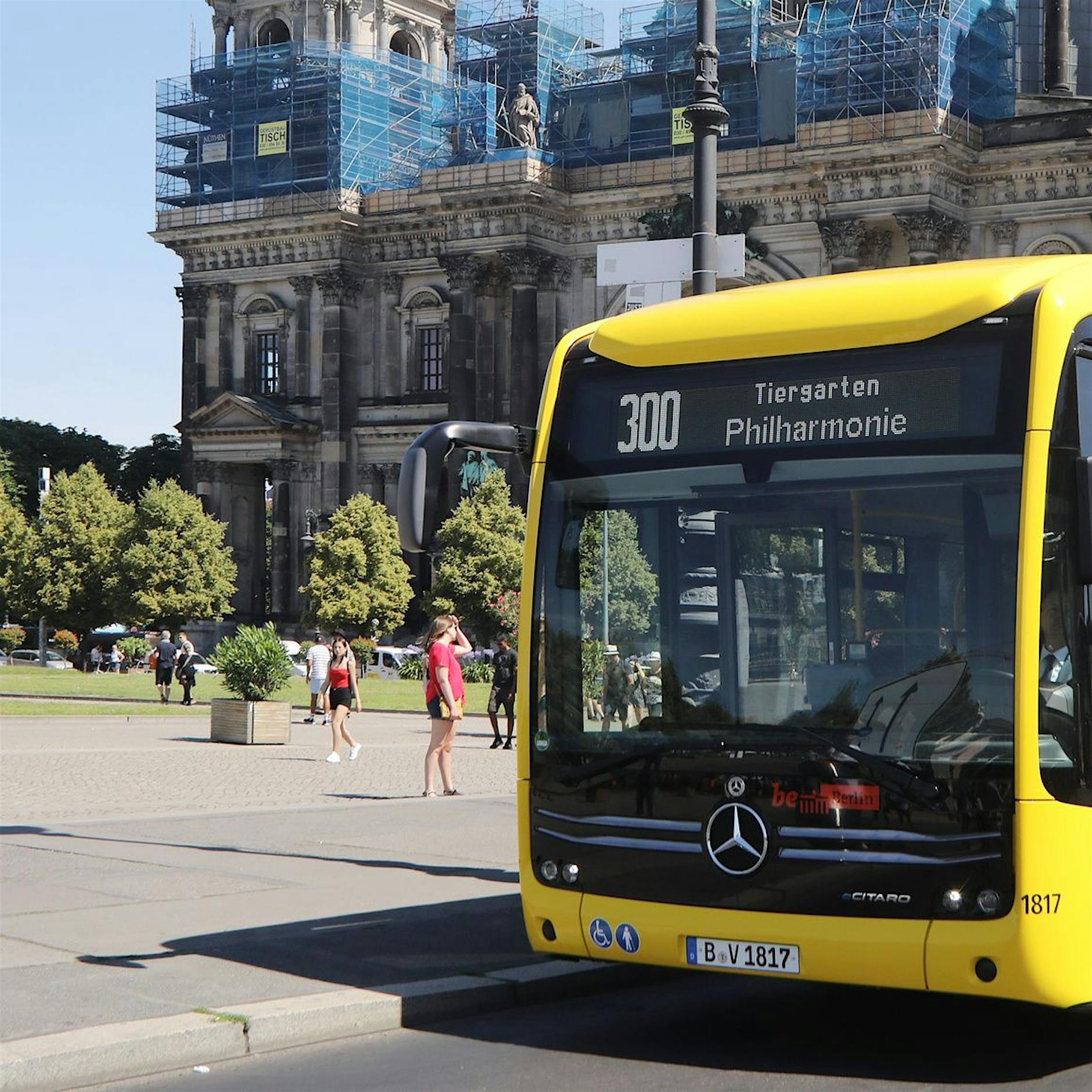 Bus-Fahrgäste dürfen bald wieder vorne einsteigen - aber keine Barzahlung mehr