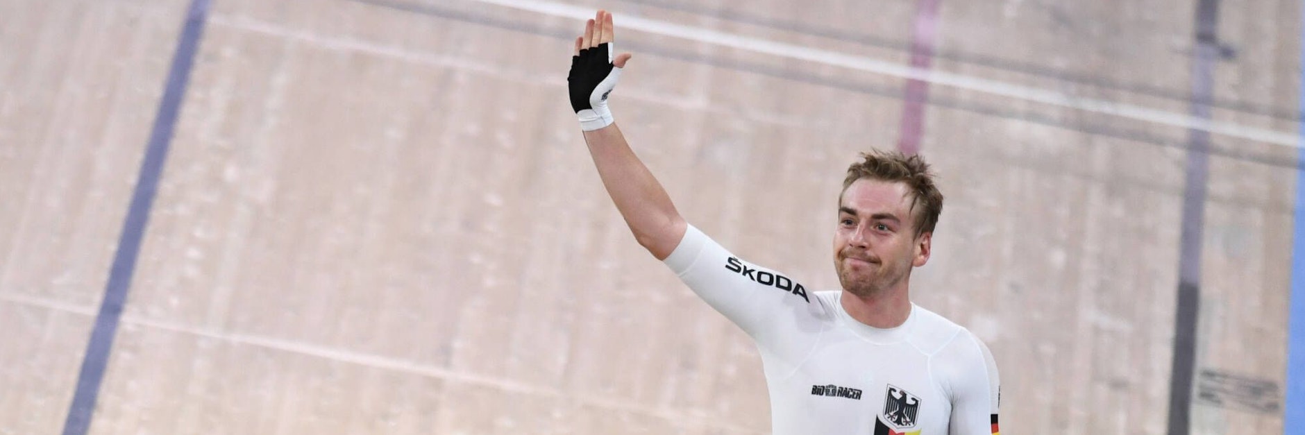 Theo Reinhardt grüßt nicht nur seine Kollegen, er will sich auch um den Breitensport kümmern.