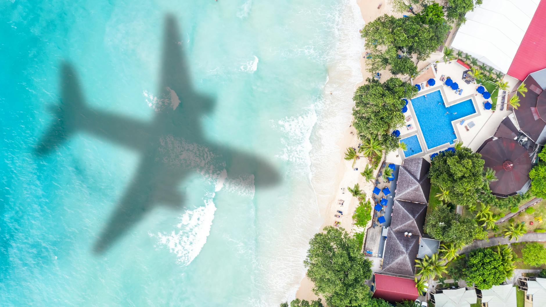 Ein Landeanflug auf die Seychellen – Massentourismus wird es nach Corona so wohl nicht mehr geben. 