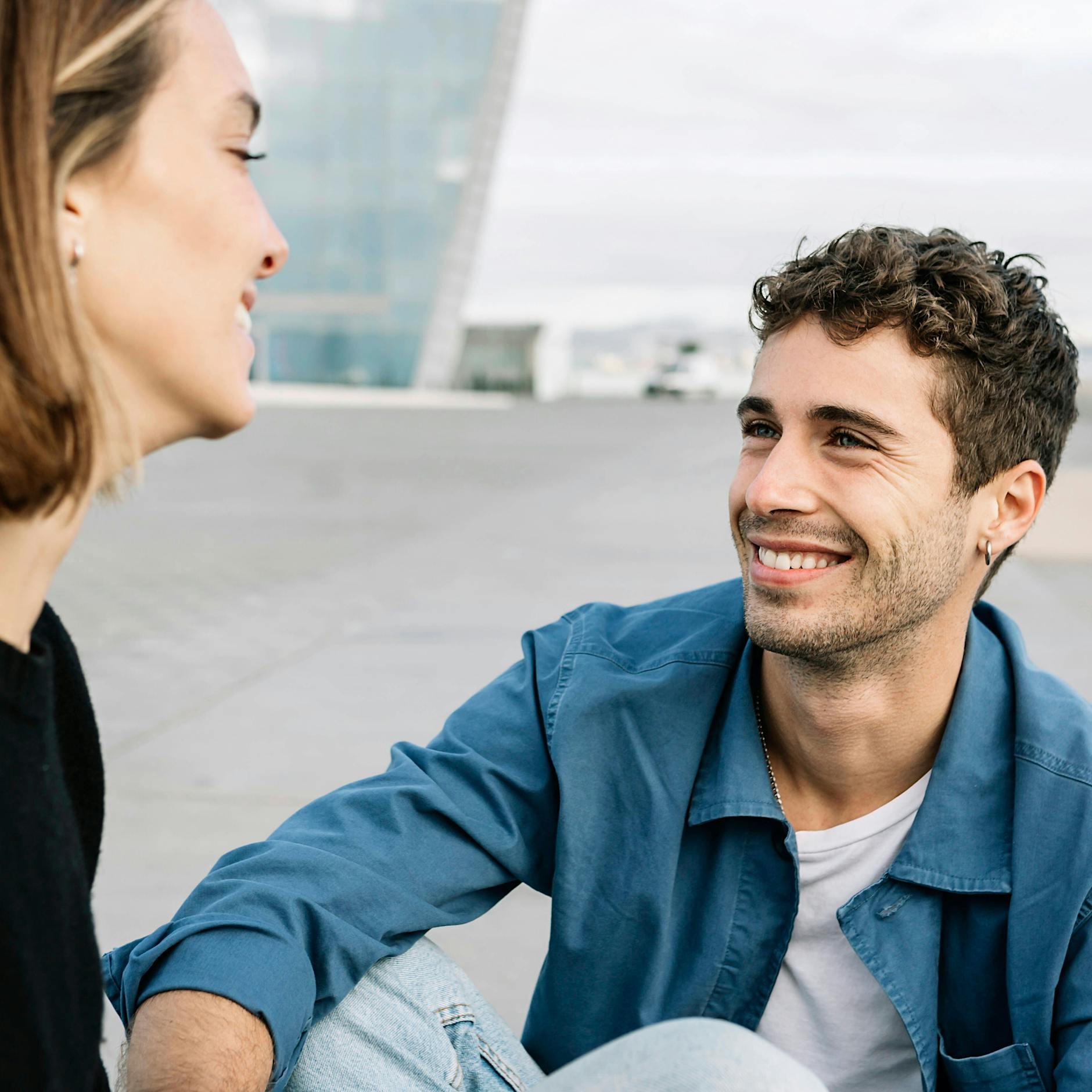 Wie uns Komplimente glücklicher machen