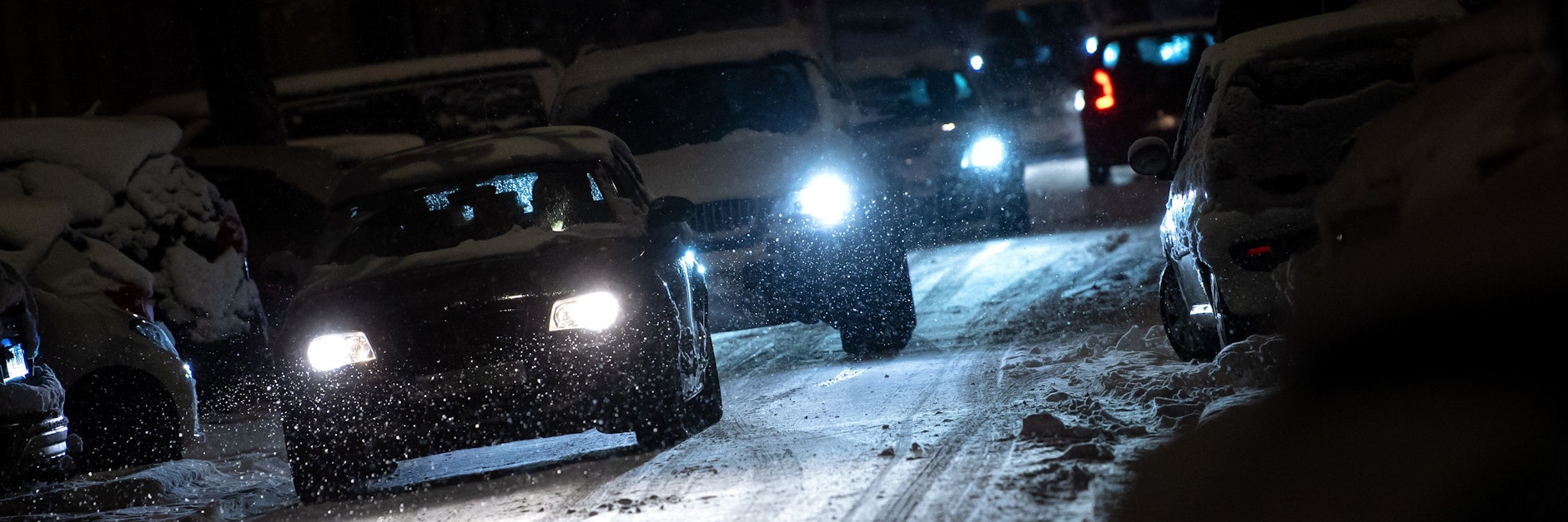 Autofahrer werden am Wochenende mit extrem verschneiten Straßen rechnen müssen.&nbsp;
