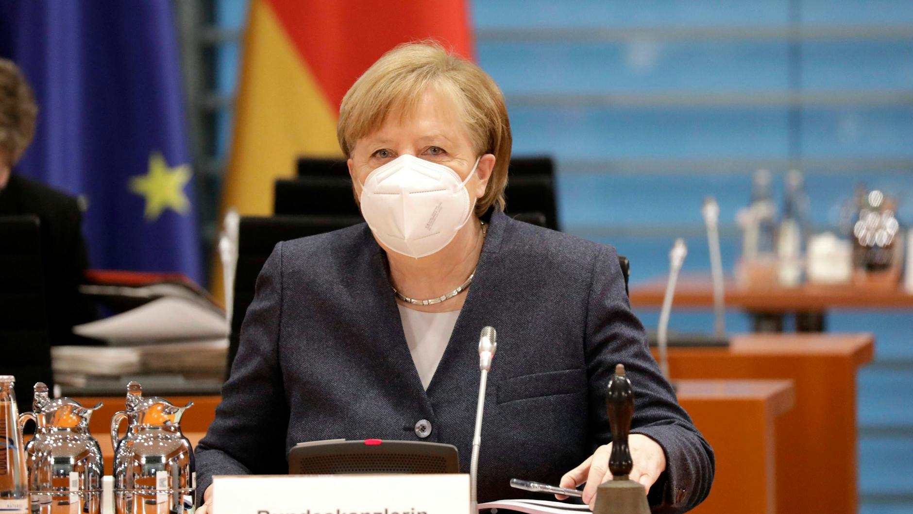 Merkel während einer Kabinettsitzung Anfang Februar. Sie möchte den Lockdown noch mal verlängern.