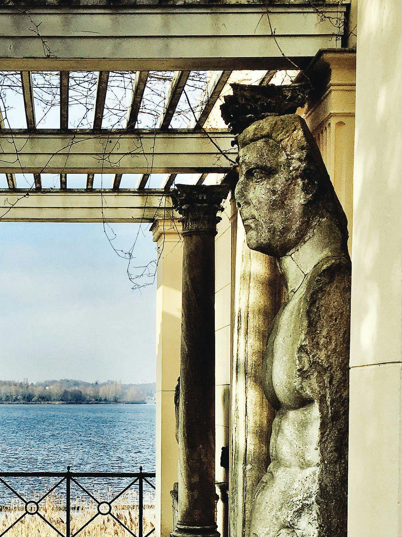 Das Land der Römer mit der Seele suchen: Schinkels Casino im Park von Schloss Gienicke.