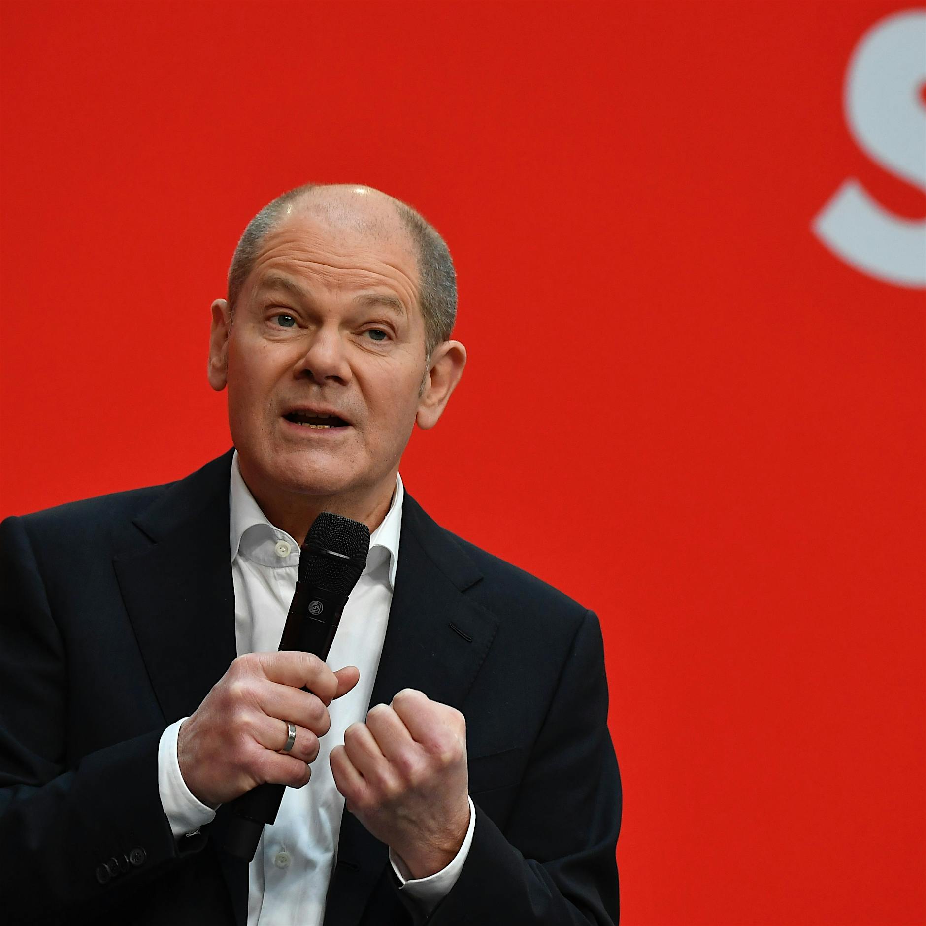 CDU und Grüne im Visier: SPD teilt zum Start ins Superwahljahr kräftig aus