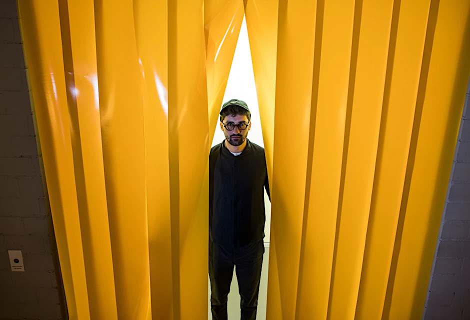 Der Theaterregisseur Ersan Mondtag