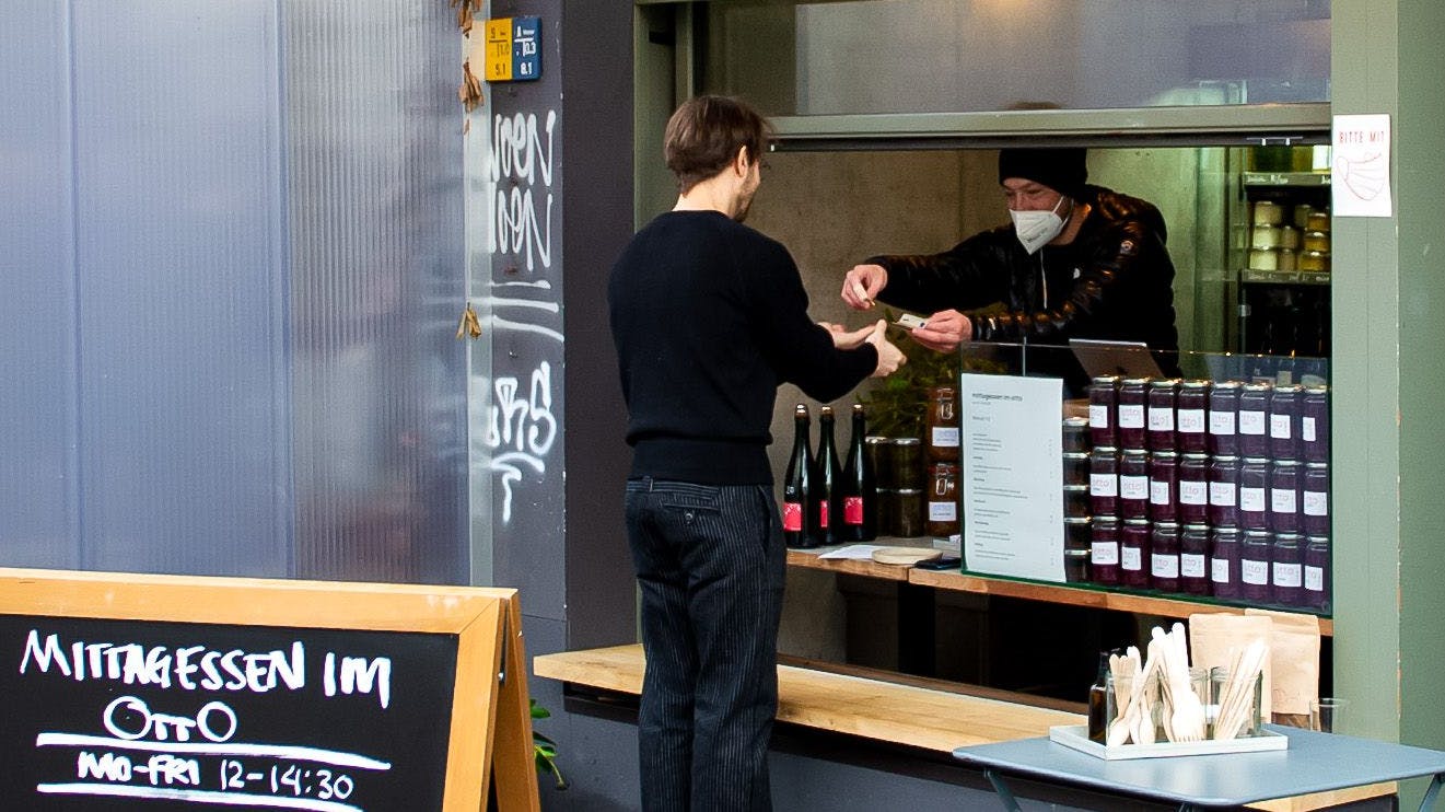 Das Restaurant Otto in der Oderberger Straße wird dieser Tage zum Kiezkiosk.