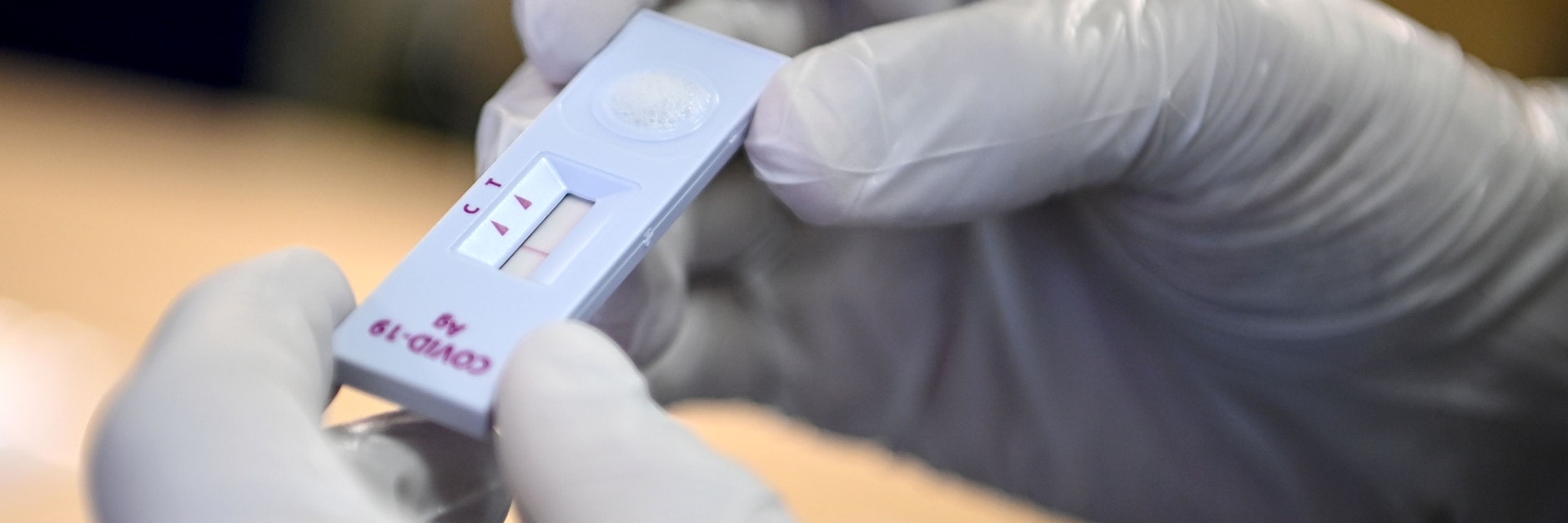 Ab dem 9. März soll es Selbsttests bei dm geben.