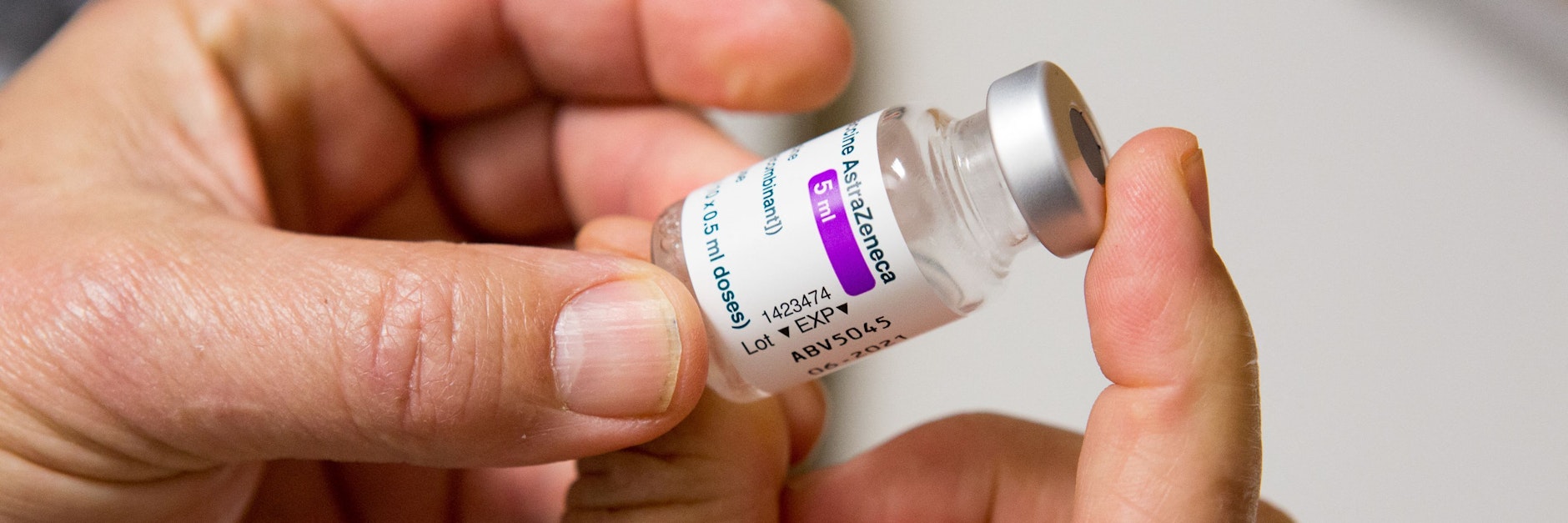 Der Impfstoff-Stau wird immer schlimmer.