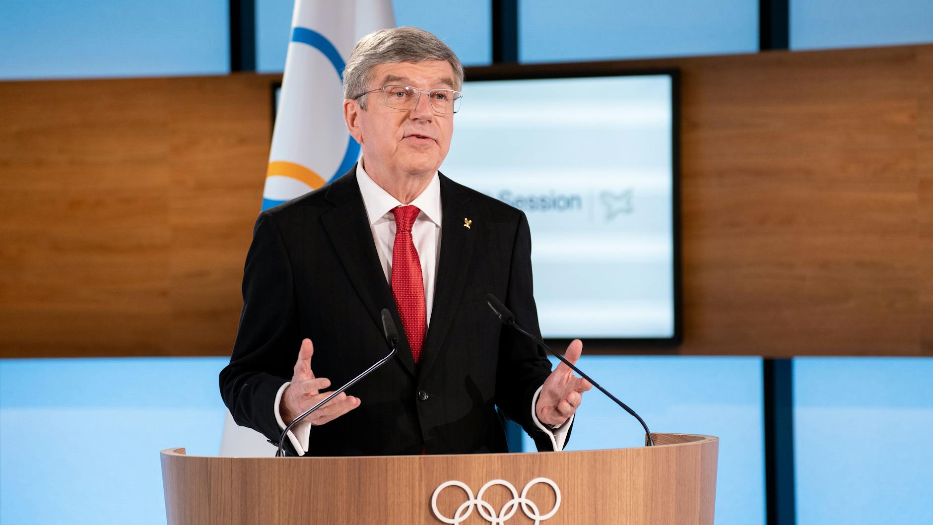 Und noch mal vier Jahre: Thomas Bach bei seiner Rede zu Beginn der IOC-Generalversammlung, bei der er als Präsident ohne Gegenkandidat wiedergewählt wird.