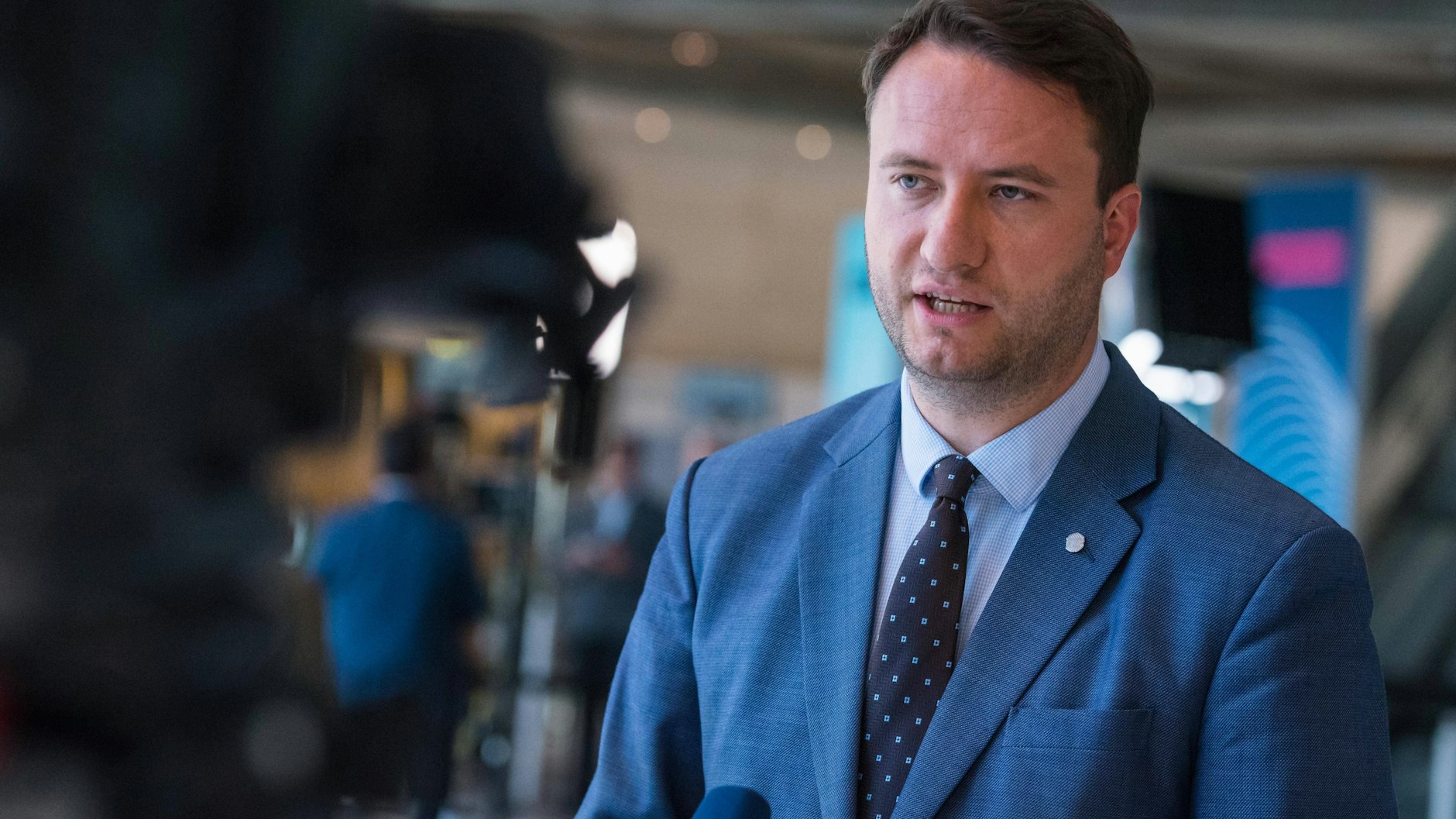 Verlässt den Bundestag: Der CDU-Abgeordnete Mark Hauptmann bei einem Interview im vergangenen Jahr.