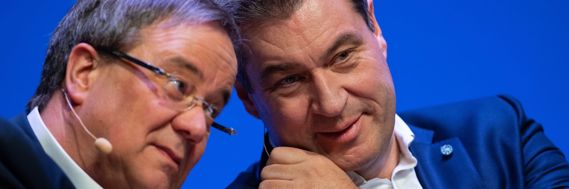 CDU-Chef Armin Laschet (l.) und Bayerns Landeschef Markus Söder (CSU) bemühen sich für die Union um Schadensbegrenzung.