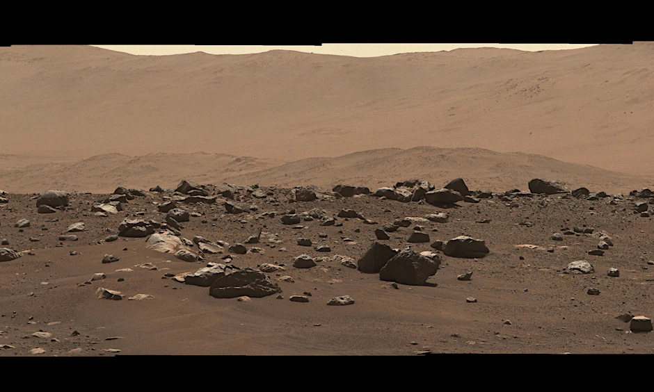 Bildmontage, aufgenommen vom Mars-Rover „Perseverance“