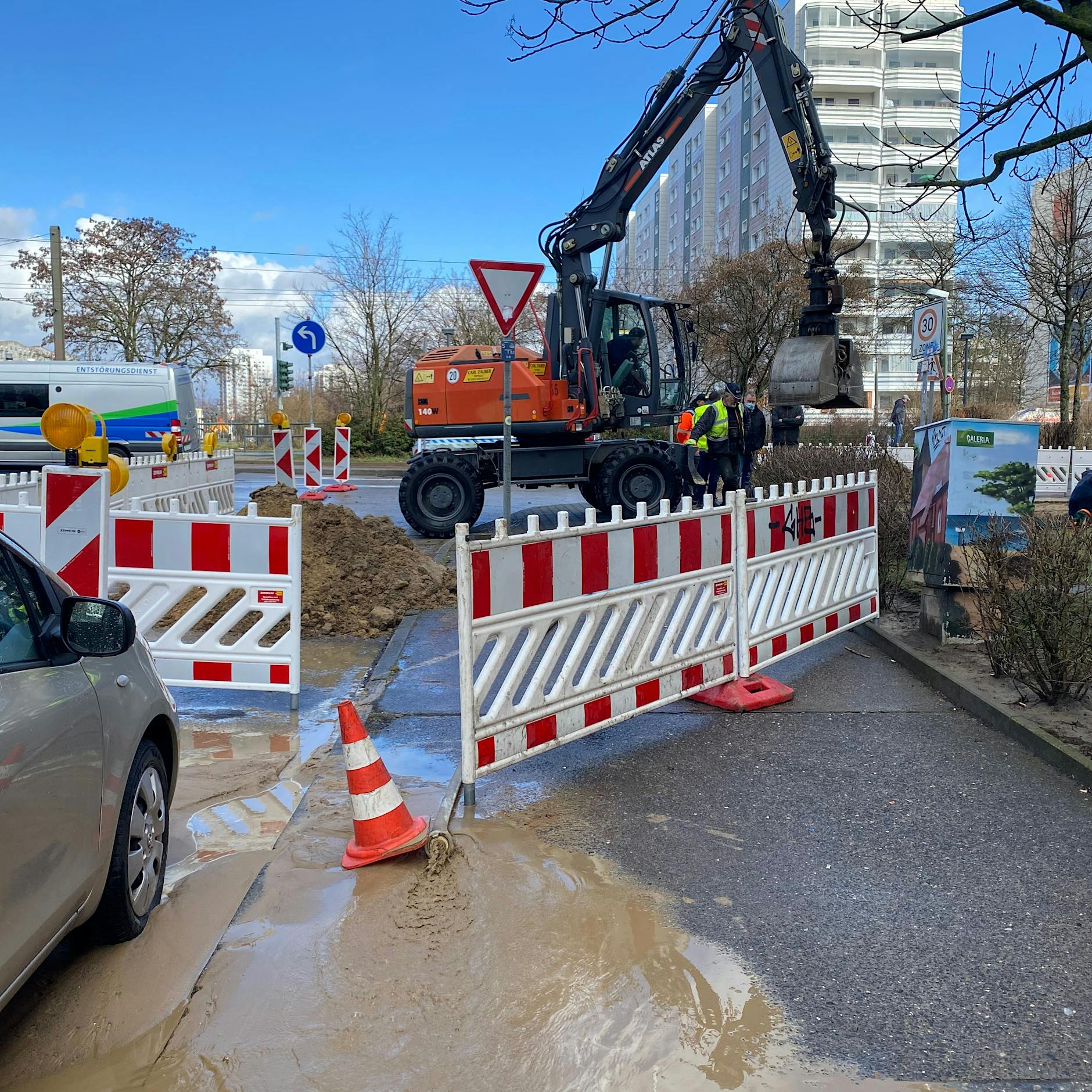 Havarie in Lichtenberg: Tausende ohne (klares) Wasser – aus vielen Hähnen floss nur braune Brühe
