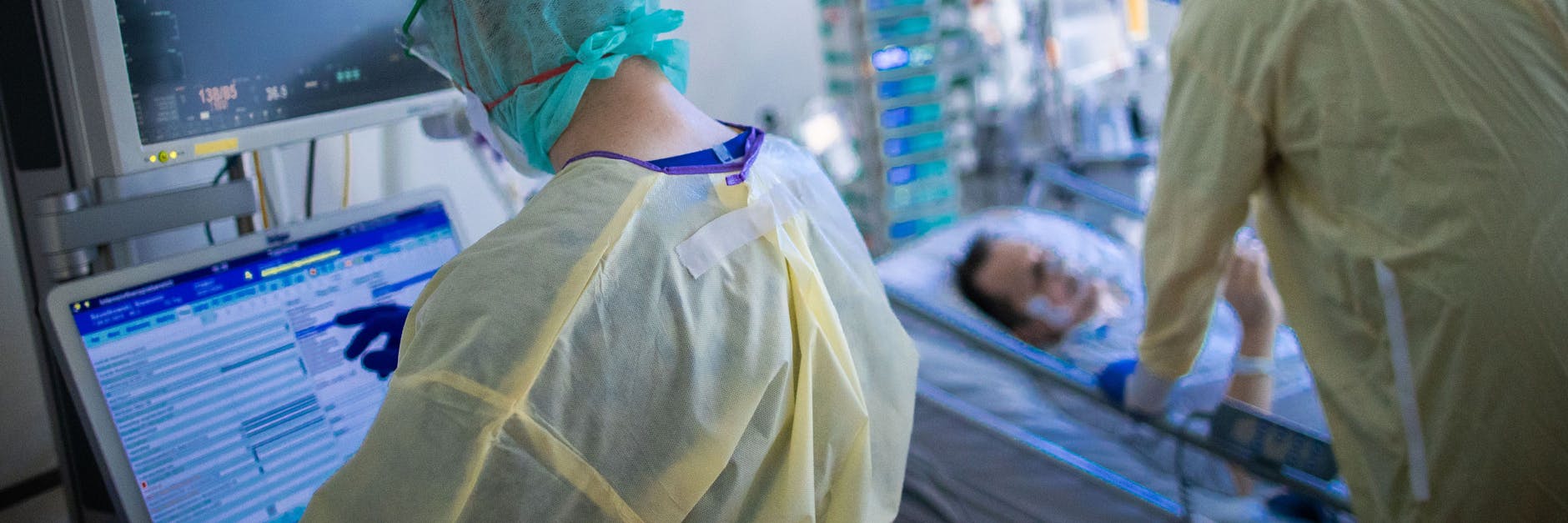 Krankenschwestern und Pflegekräfte arbeiten an der Belastungsgrenze. 