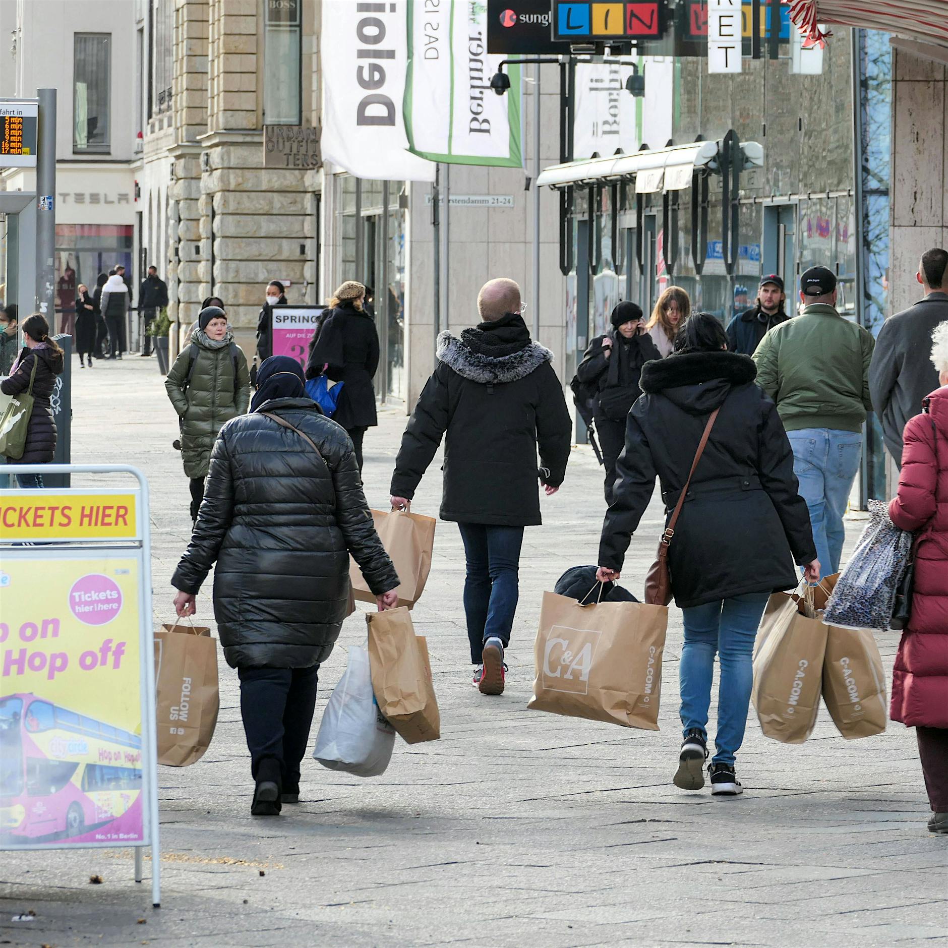 Auf, zu, auf, zu – Berlin bereitet sich auf die dritte Welle vor
