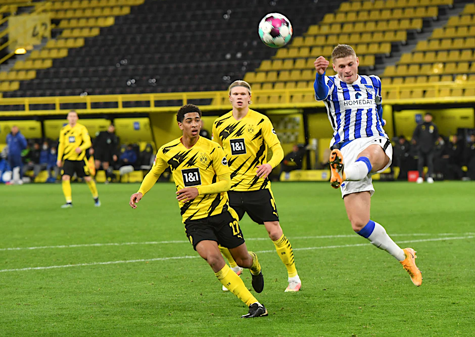 Marton Dardai behielt auch in Dortmund gegen Jude Bellingham und Erling Haaland die Übersicht.