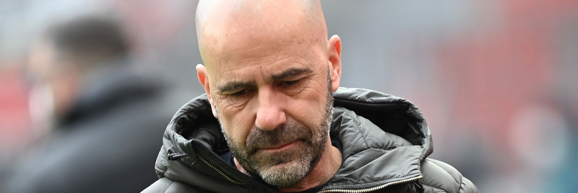 Leverkusens Trainer Peter Bosz ist nach dem 1:2 gegen Bielefeld angeschlagen und genervt.&nbsp;