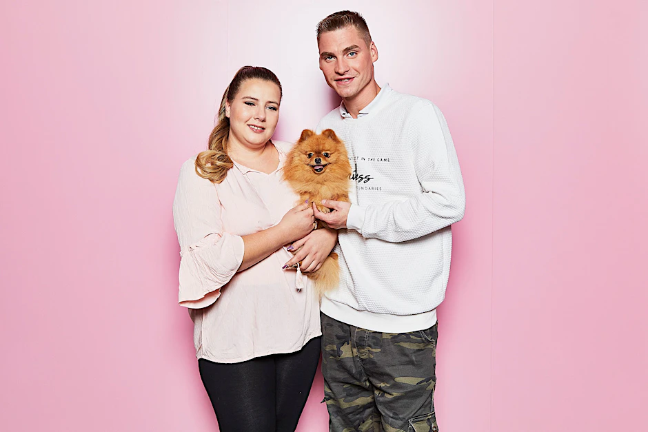 Sarafina Wollny mit ihrem Mann Peter und Hund Feivel.