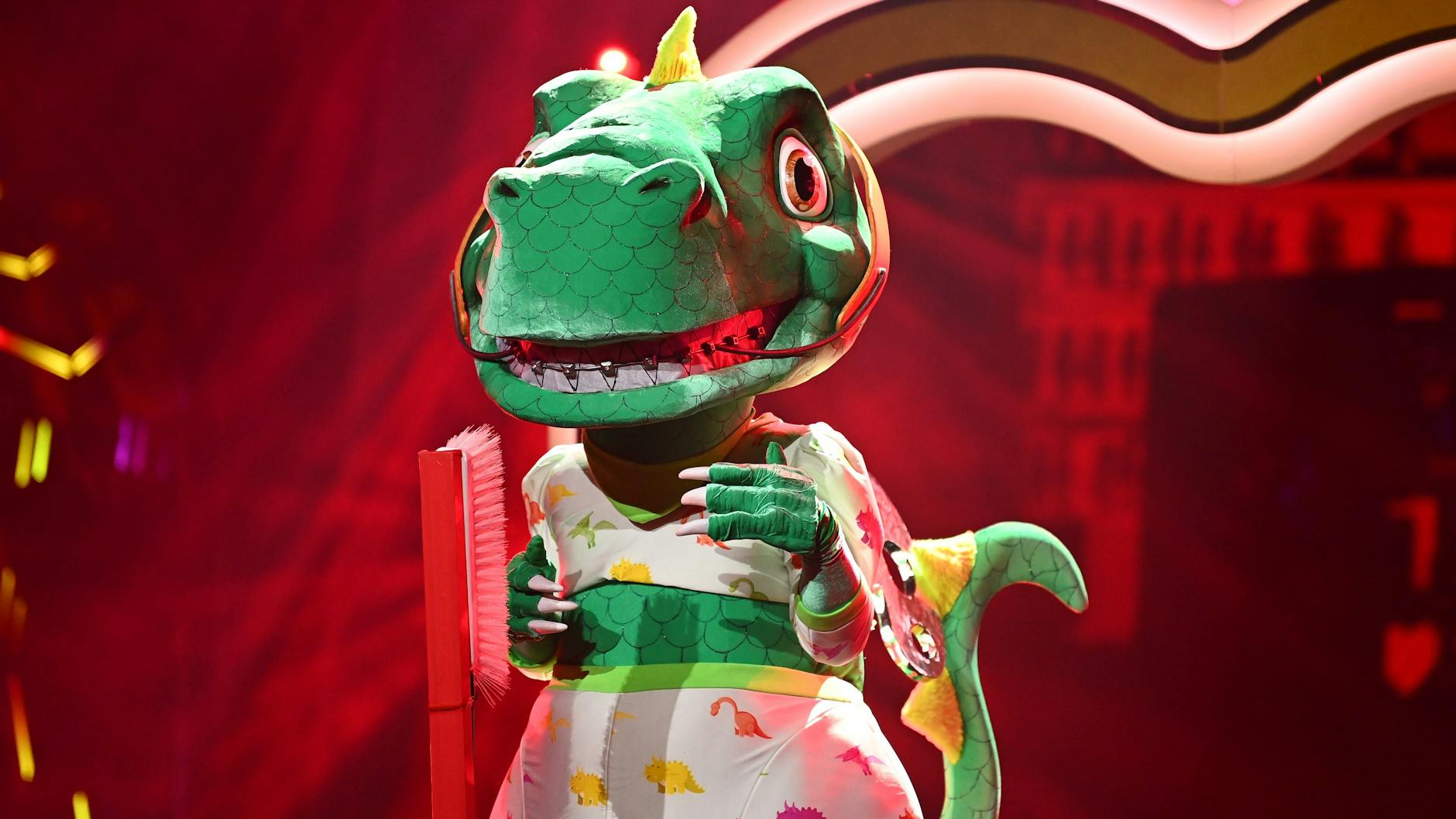 Der Dinosaurier ist sicher im „Masked Singer“-Finale.
