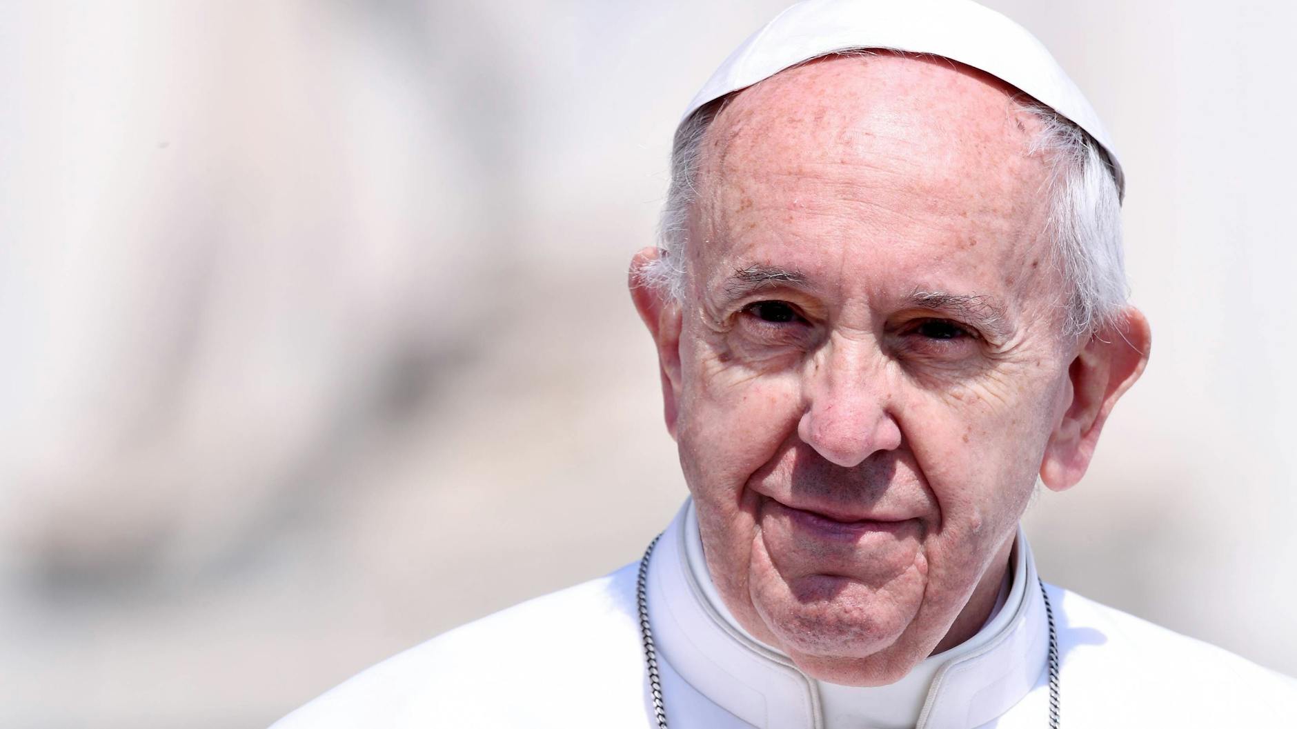 Papst Franziskus und der Vatikan lehnen eine Segnung vom homosexuellen Paaren ab.