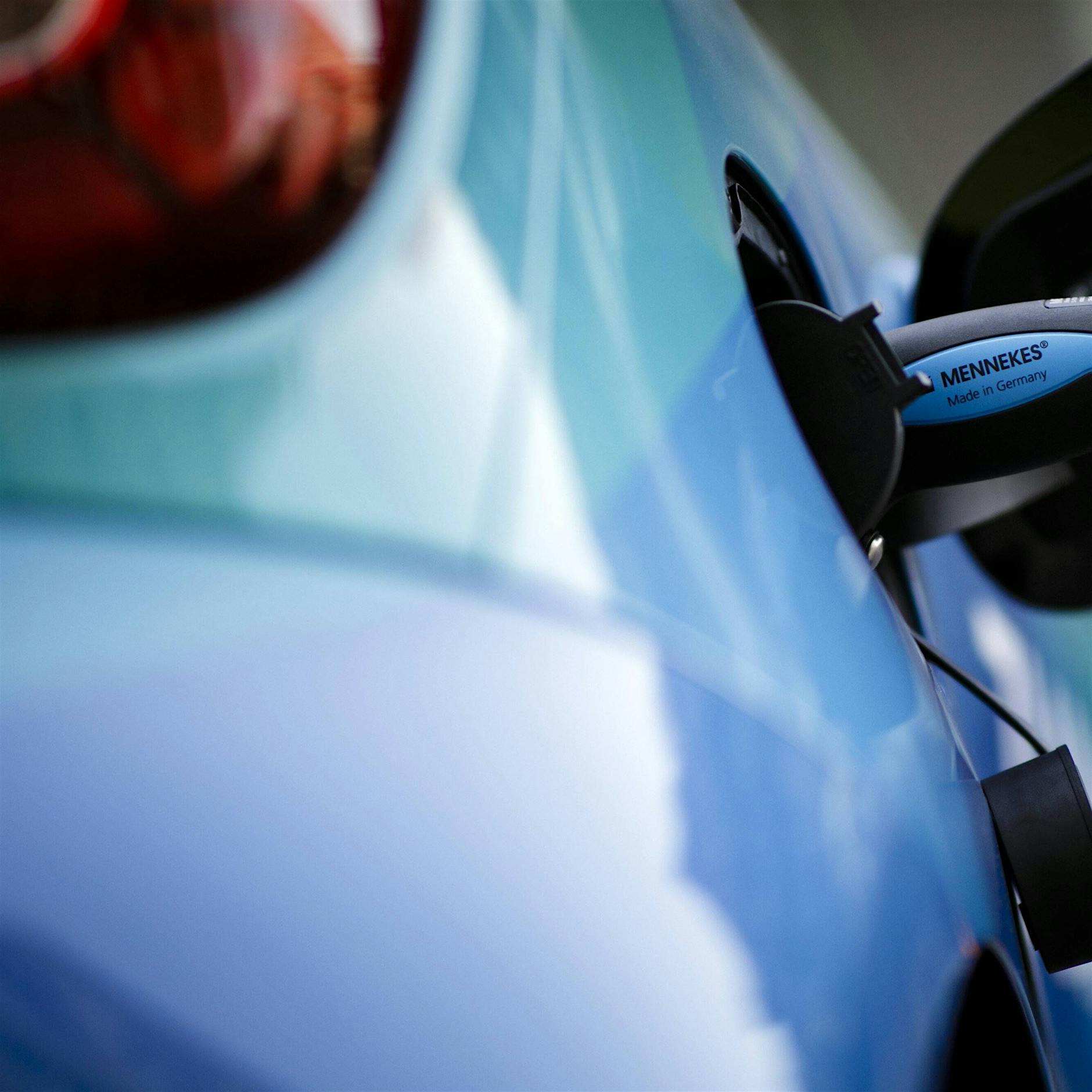 Berlins Straßen immer voller: Die Ära des Verbrennungsmotors ist nicht vorbei