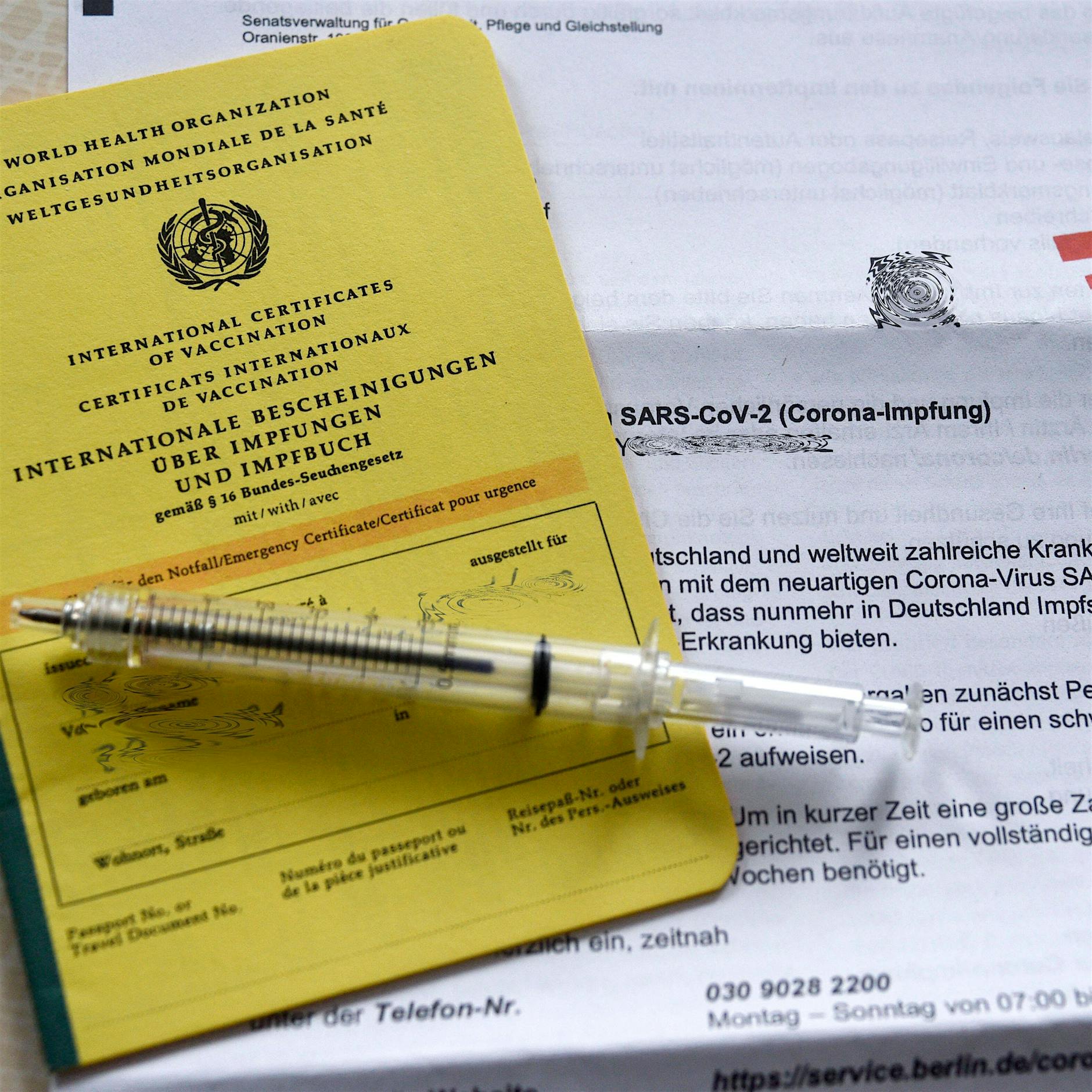 Berlin: Schwangere können zwei Kontaktpersonen impfen lassen