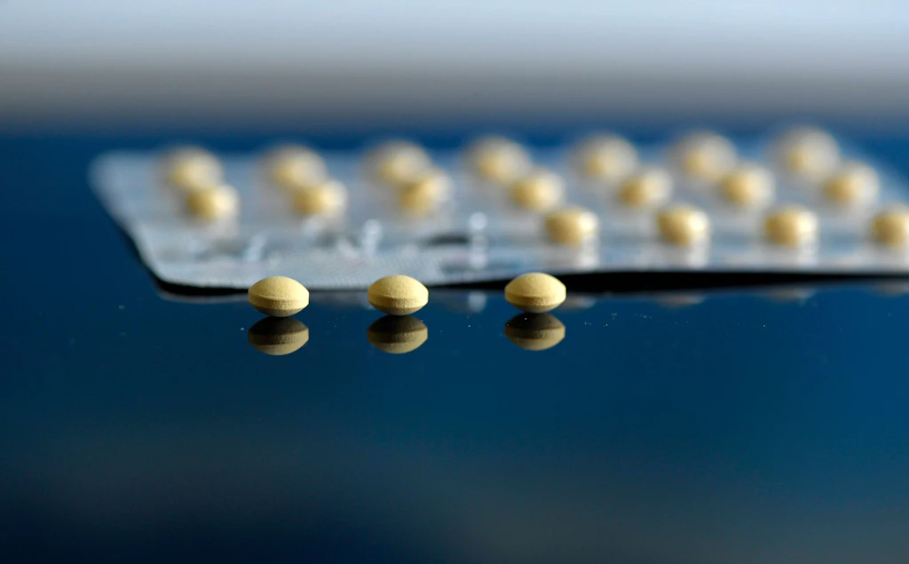 Astrazeneca-Impfstopp: Der Thrombose-Vergleich mit der Antibabypille hinkt