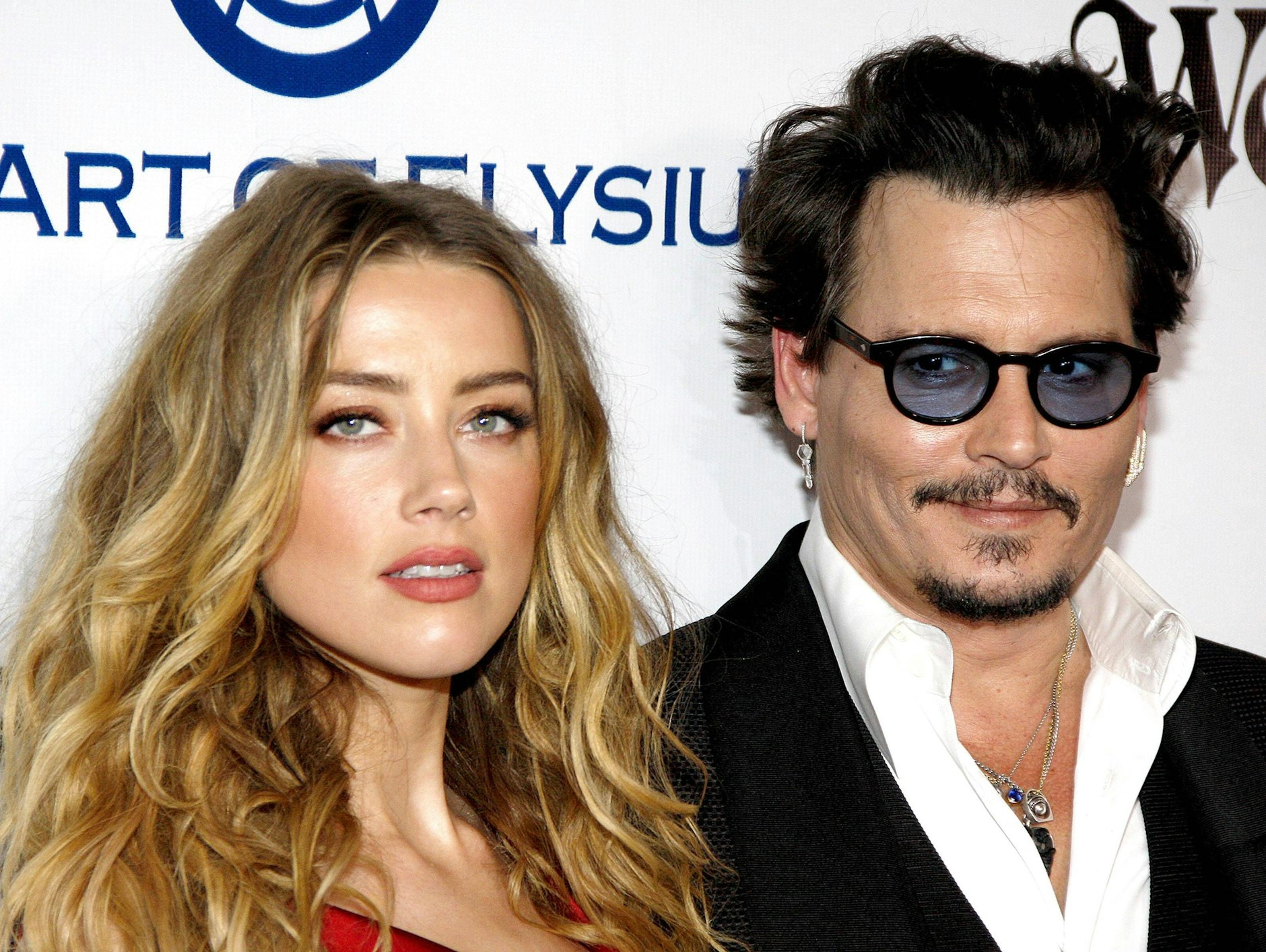 Johnny Depp (r.) wirft seiner Ex-Frau Amber Heard&nbsp;unglaubwürdige und falsche Aussagen vor.