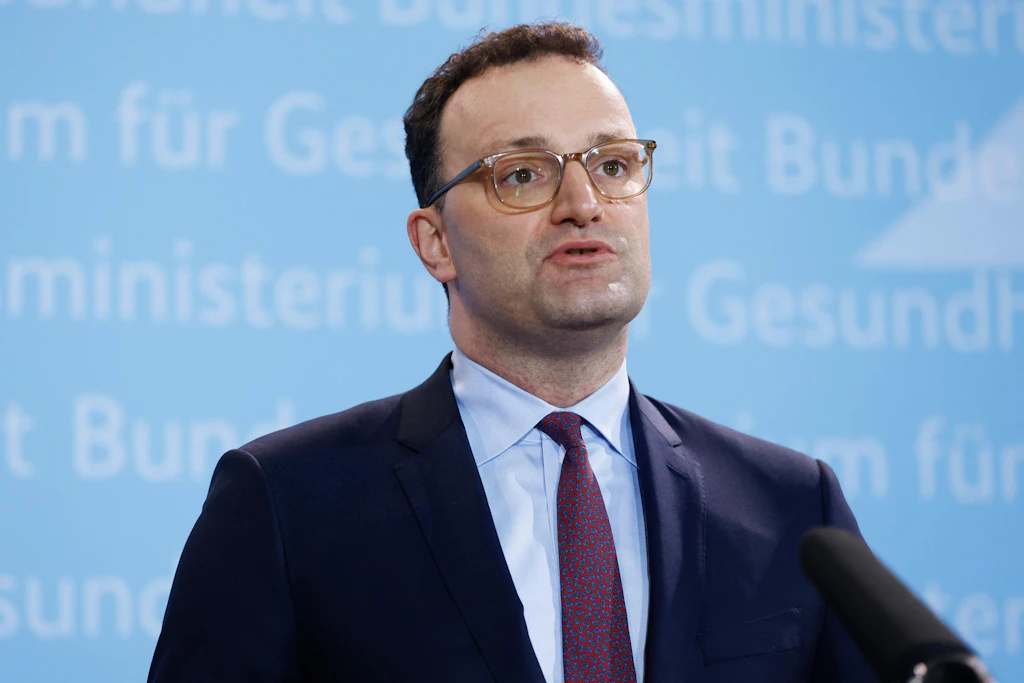Gesundheitsminister Spahn: Ab Freitag kann wieder Astrazeneca geimpft werden
