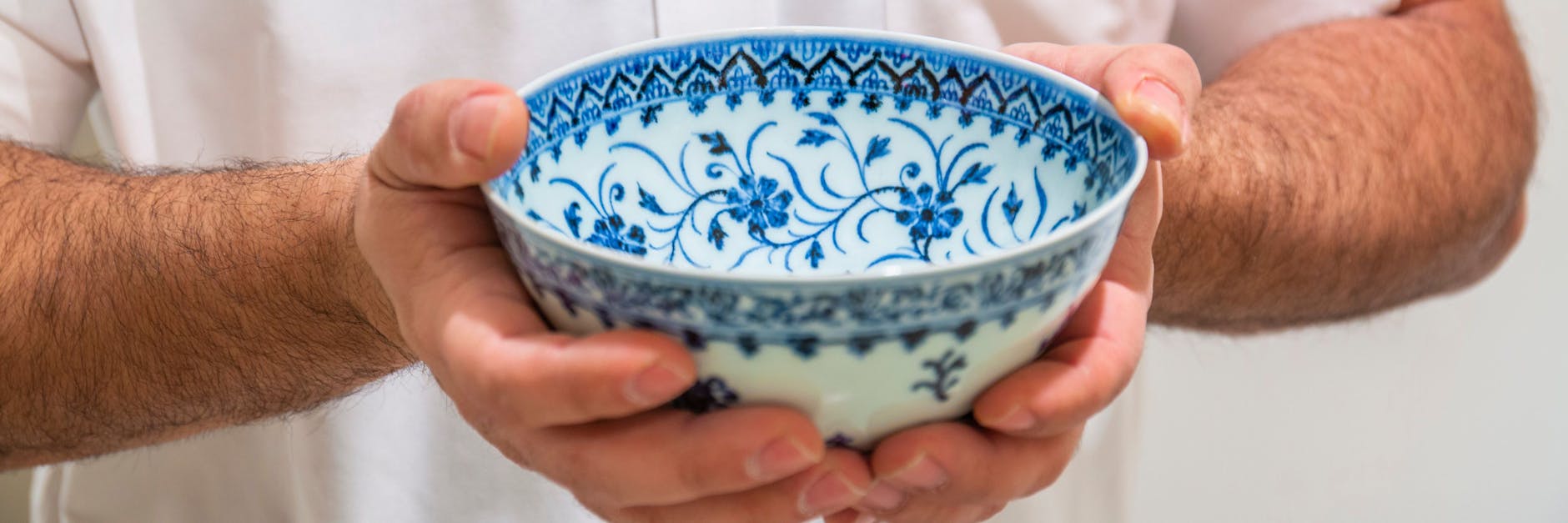 Eine auf einem Flohmarkt erstandene Schüssel hat sich als teure chinesische Antiquität entpuppt.