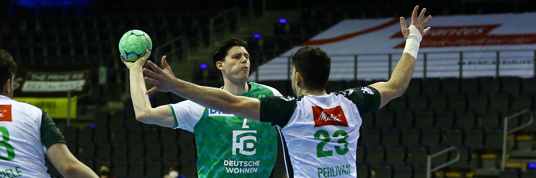 Als hätte er in den vergangenen Monaten nix anderes gemacht: Simon Ernst spielt gegen Minden groß auf.&nbsp;