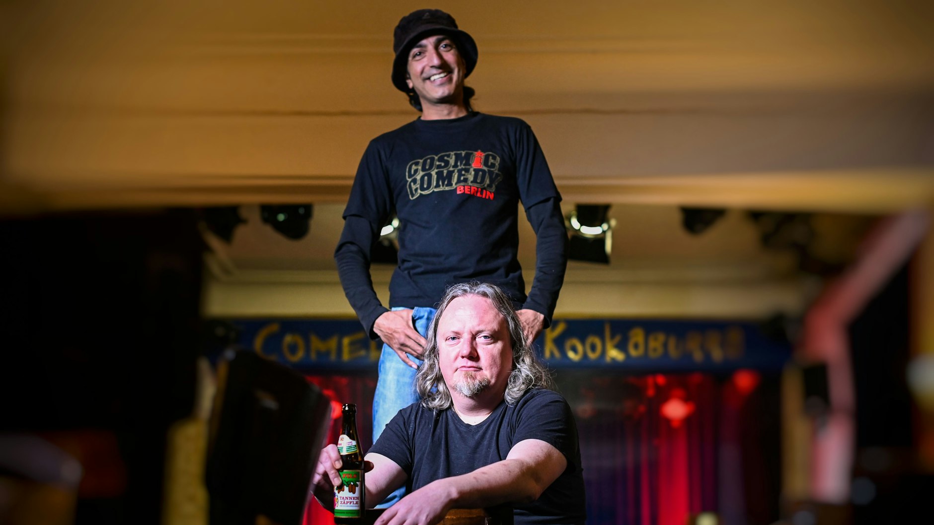 Dhar, Neil and the Kook's stage.