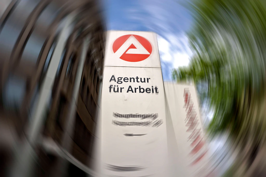 Unter jungen Menschen in Berlin steigt die Arbeitslosigkeit dramatisch an